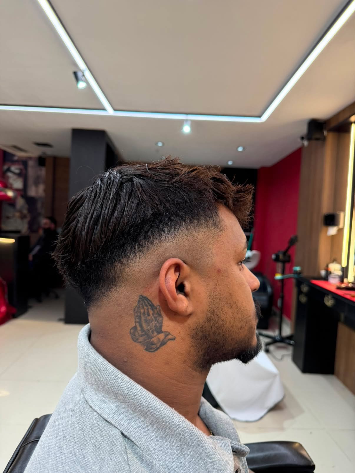 Resultado de acabamento lateral na Rock N' Barba